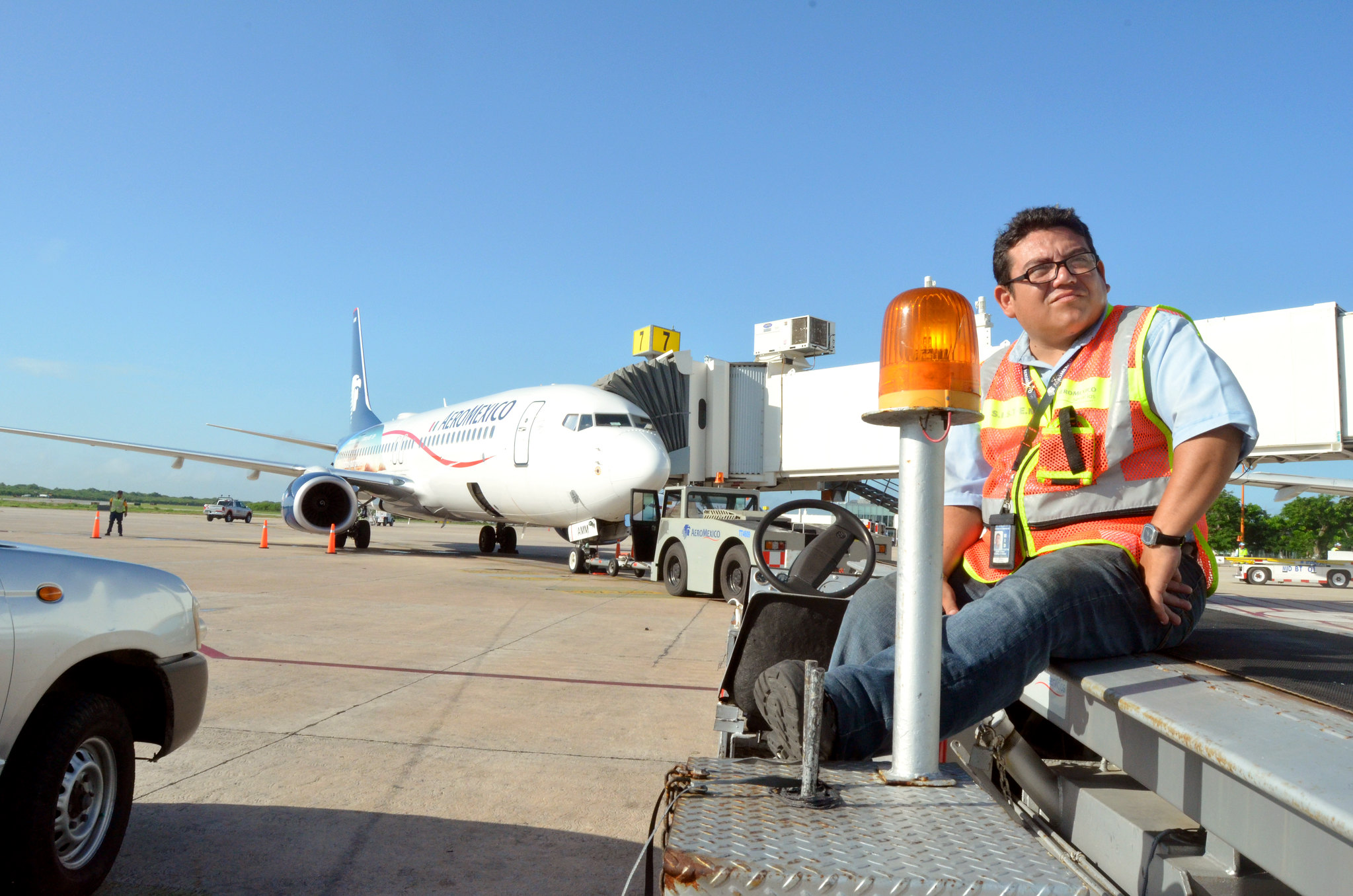 De momento, aeropuerto de Mérida opera de manera normal